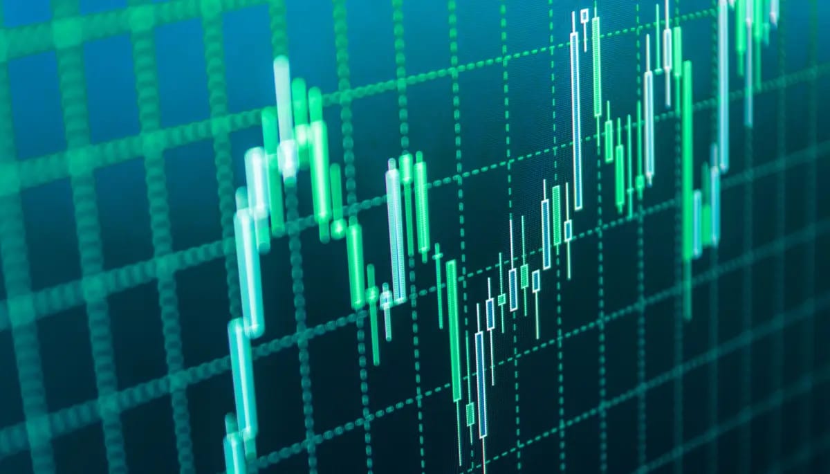 Bitcoin trotzt Angst und kriecht nach oben, Helium stiehlt die Show