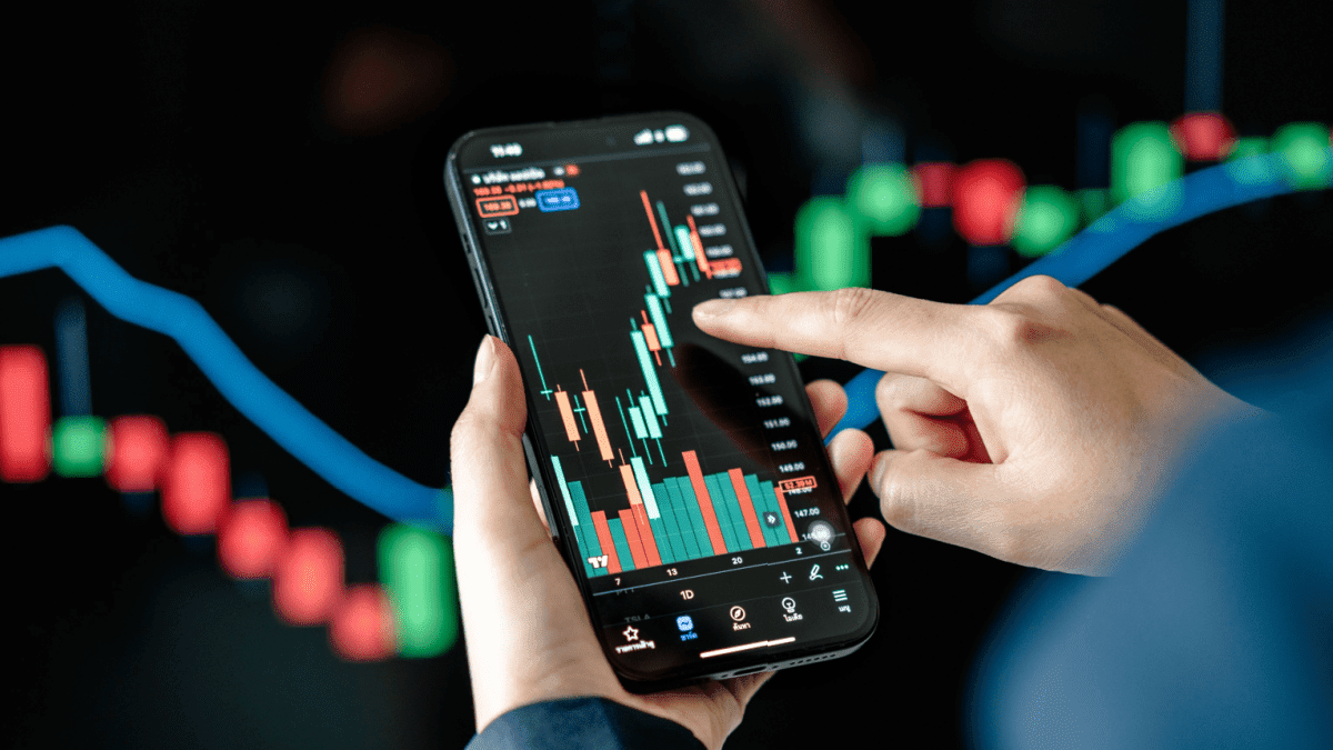 Bitcoin erholt sich auf 80.000 USD nach Trump-Schlag, Fartcoin explodiert um 60% Bitcoin erholt sich auf 80.000 USD nach Trump-Schlag, Fartcoin explodiert um 60%