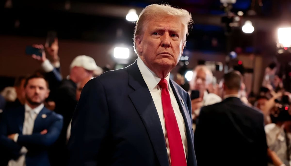 Trump-Projekt kauft Ethereum im Wert von 10 Millionen USD während AI-Crash Trump-Projekt kauft Ethereum im Wert von 10 Millionen USD während AI-Crash
