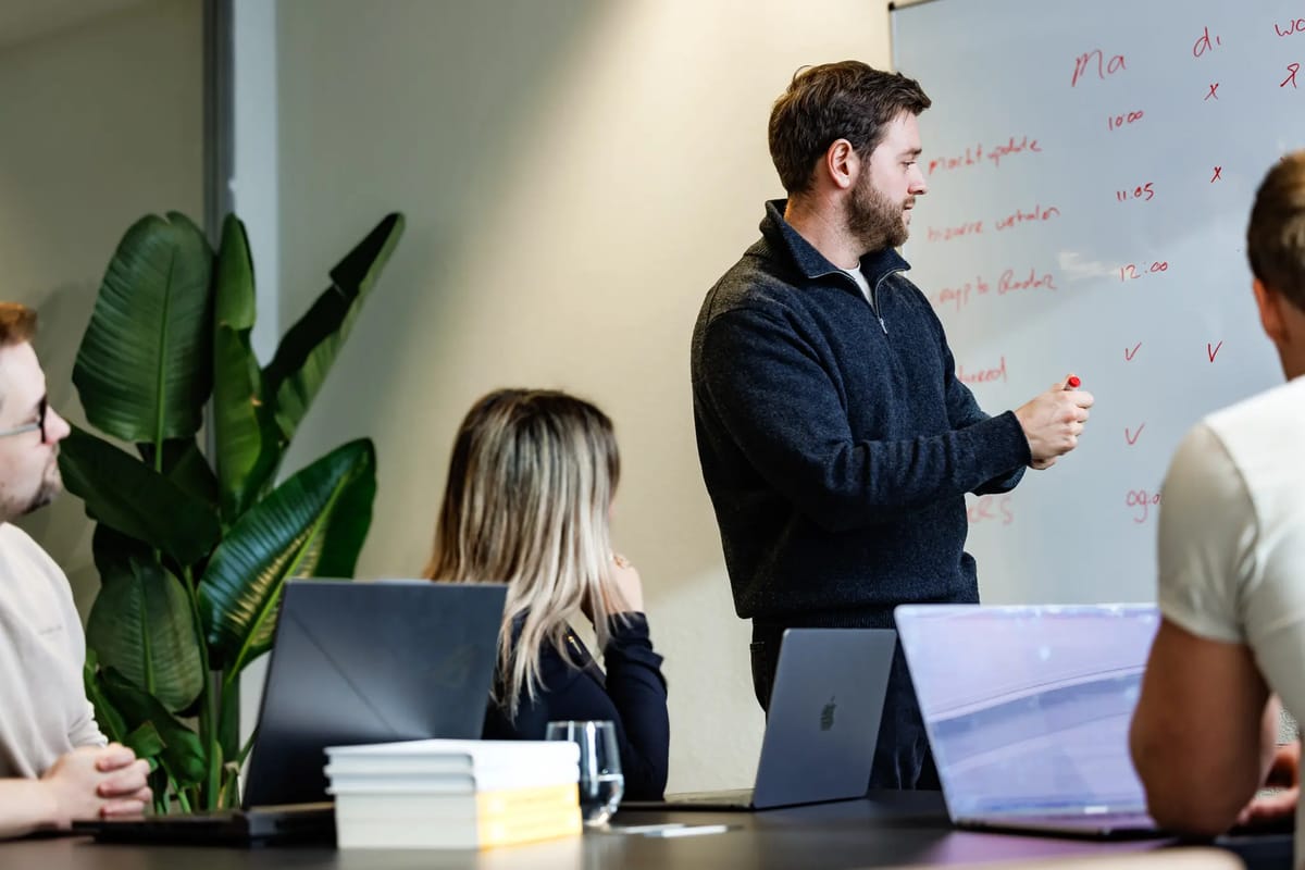 Einblick in den Arbeitsalltag bei Crypto Insiders 5