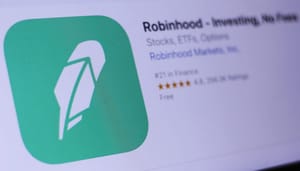 Baas over bitcoin en dogecoin: crypto-handelsapp breidt uit