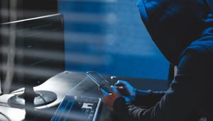 crypto-scammer-qr-bitcoin