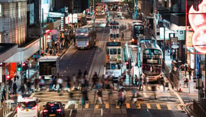 hongkong-people-street Zijn de Hongkongse bitcoin en ethereum ETF's groot nieuws?