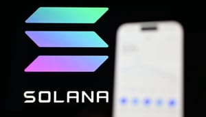 Solana-ETF-rumors Biljoenenbedrijf blijkt fan van Solana en wakkert ETF-geruchten aan