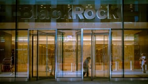 blackrock-hoofdingang-bitcoin-etf Bitcoin ETF's zien grootste instroom in weken, ethereum valt tegen