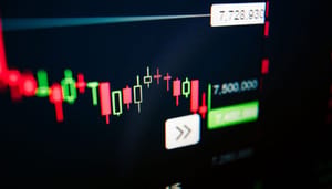 bitcoin-momentum-slowing-US-data Bitcoin stijgt na positieve inflatiecijfers VS, maar gevaren blijven