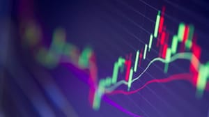 Bitcoin trapt op de rem, maar altcoinmarkt ontploft - XRP stijgt 20%