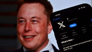 een afbeelding van sociale media platform X (voorheen Twitter) met op de achtergrond een foto van Elon Musk