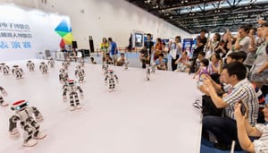 Robot! KI und Blockchain erobern die Welt: Was bedeutet das für dich?