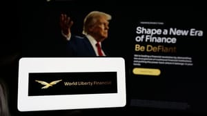 Een afbeelding van het logo en de website van World Liberty Financial, een crypto project en munt van Donald Trump en familie Een afbeelding van het logo en de website van World Liberty Financial, een crypto project en munt van Donald Trump en familie