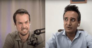 Fahmi Syed en Michael van de poppe in podcast