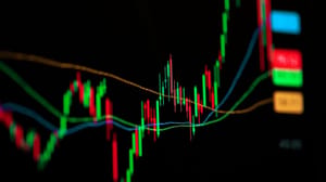 Zwischen Zinssignalen und Onchain-Fonds: Bitcoin und Ripple im Fokus
