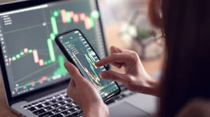 Shutterstock_2031084629 Kryptomarkt angespannt: 500 Mio. € Token kommen frei