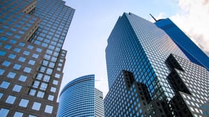 Een afbeelding van verschillende grote wolkenkrabbers in New York, waarvan een het hoofdkantoor van Goldman Sachs Een afbeelding van verschillende grote wolkenkrabbers in New York, waarvan een het hoofdkantoor van Goldman Sachs