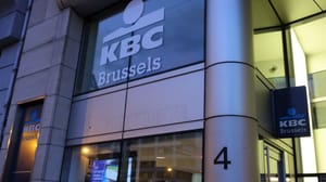 Shutterstock_1601514679 Premiere in Belgien: Großbank KBC öffnet die Tür für Krypto