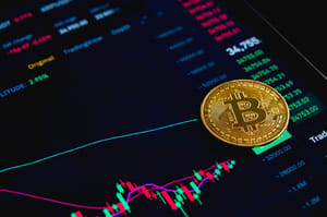 Der Markt stellt sich auf Turbulenzen ein: Diese 3 Faktoren könnten Bitcoin beeinflussen