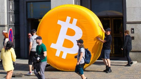 Darum steckt der Kryptomarkt rund um den entscheidenden Bitcoin-Kurs fest