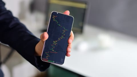 Roboter schlägt Bitcoin im Test und erzielt 95 % Gewinn durch „Nichtstun“