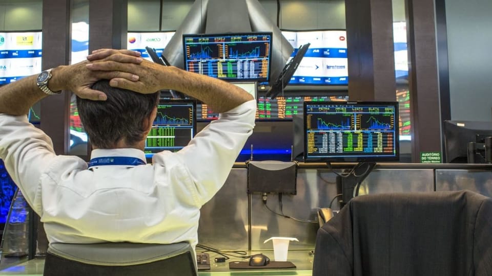 Por qué cae el mercado cripto: una nueva super-IA genera incertidumbre