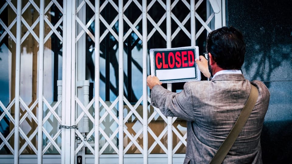 Plataforma cripto congela fondos de clientes por pánico del mercado