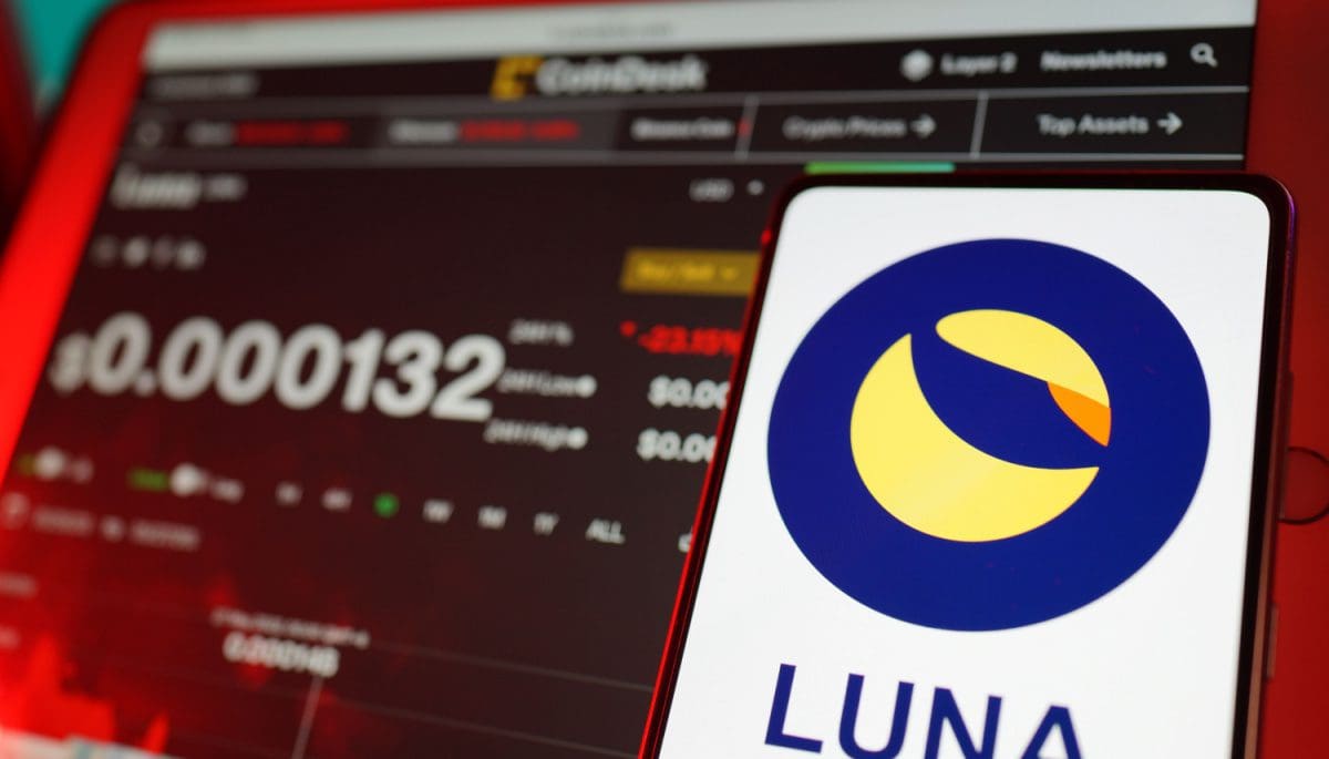 Terra krijgt miljardenboete na LUNA crash: een van de hoogste ooit Terra krijgt miljardenboete na LUNA crash: een van de hoogste ooit