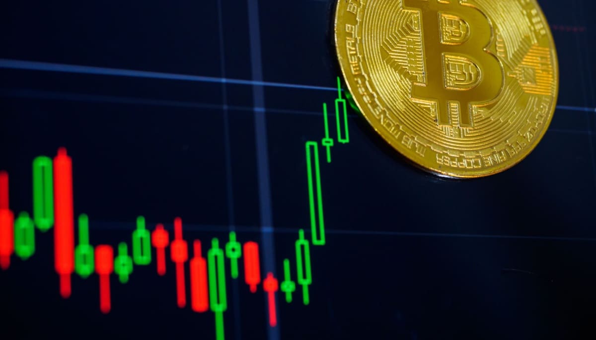 bitcoin-passes-$70k-crypto Bitcoin doorbreekt $70.000, cryptomarkt wacht in spanning af