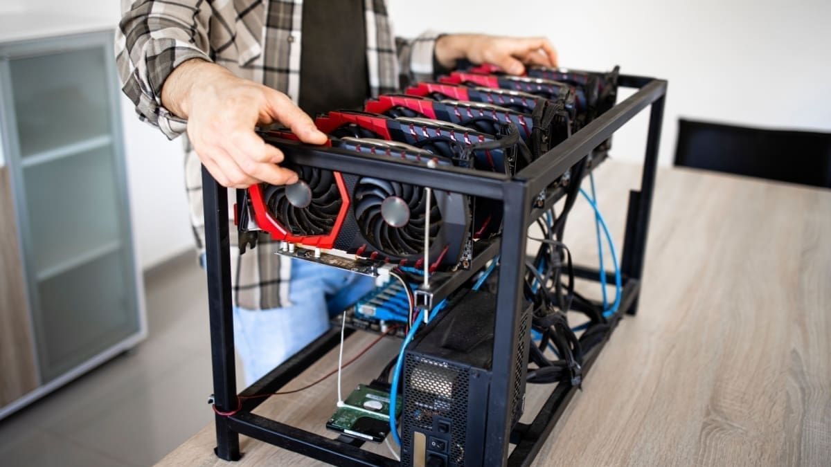 bitcoin-miner-uit-limburg-jackpot Limburgse bitcoin miner wint jackpot van $200.000, 'puur geluk'