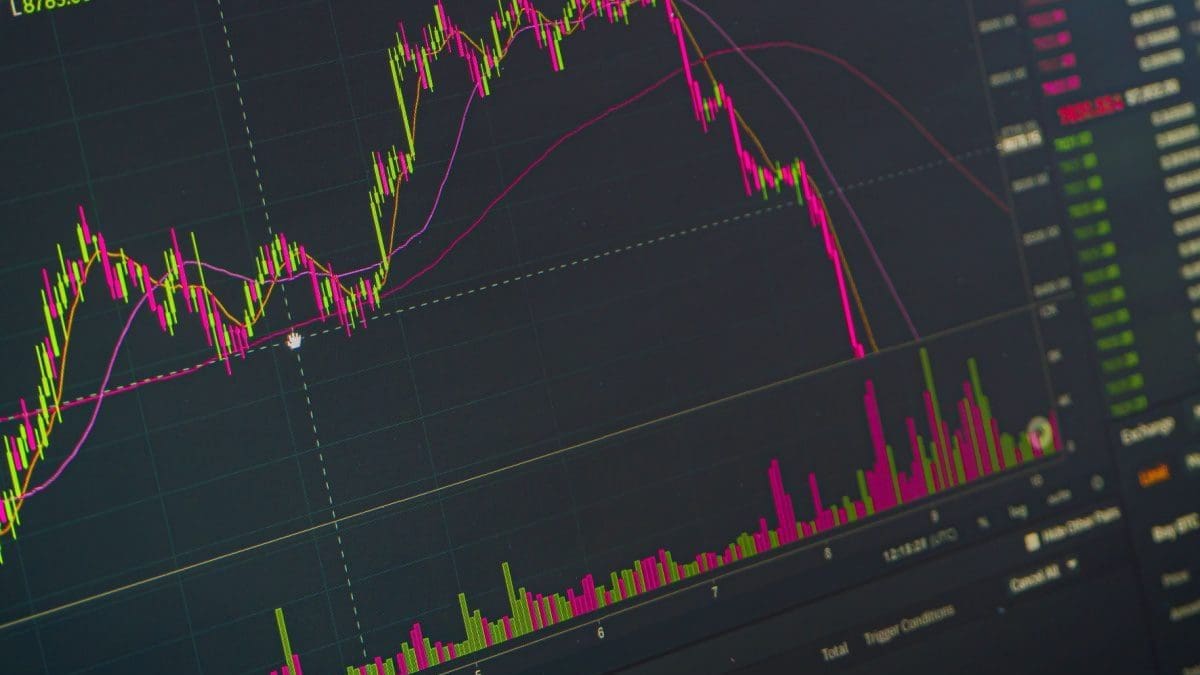 Bitcoin stürzt um 6 % auf den niedrigsten Kurs seit Februar: Kryptomarkt in Trümmern