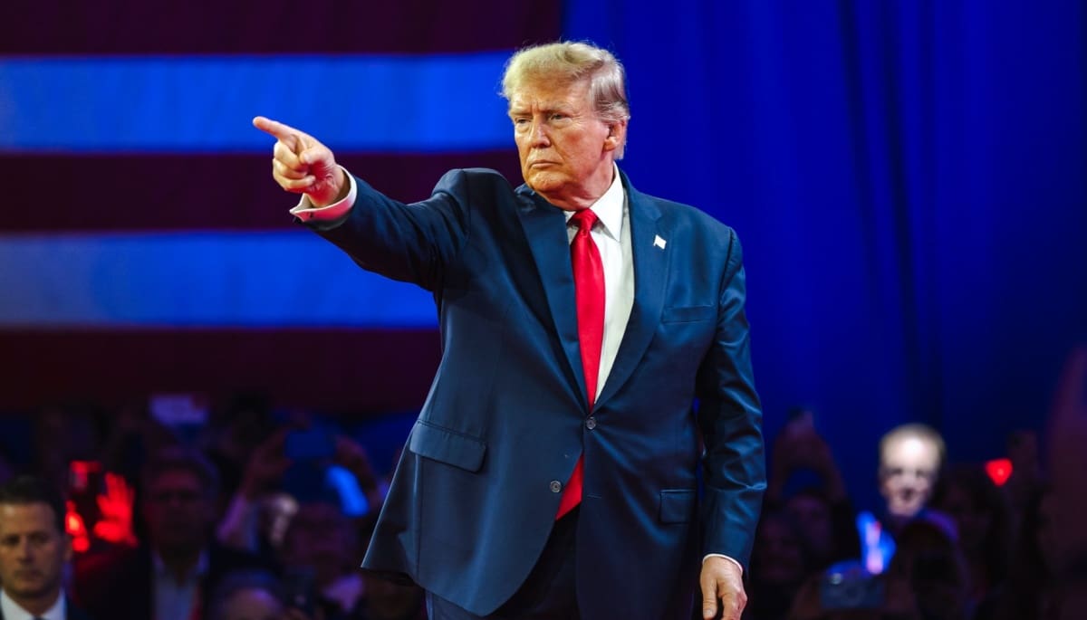 trump-crypto-fonds-solana-ripple-xrp Solana en XRP schieten omhoog na onbevestigd Trump nieuws