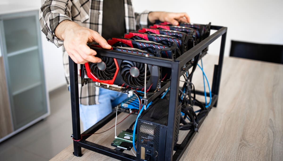 Solo bitcoin miner vangt in zijn eentje een jackpot van €300.000 Solo bitcoin miner vangt in zijn eentje een jackpot van €300.000