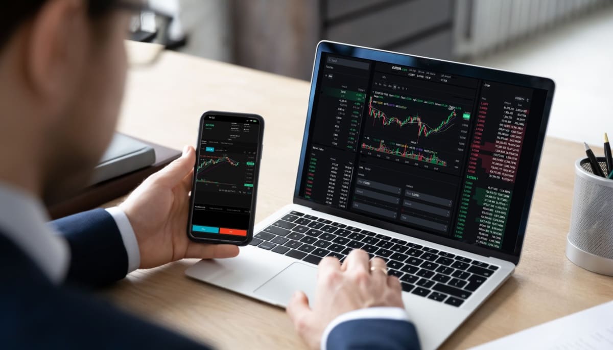 Crypto investeerder Über 50 % der Kryptoanleger befürchten Kursmanipulation