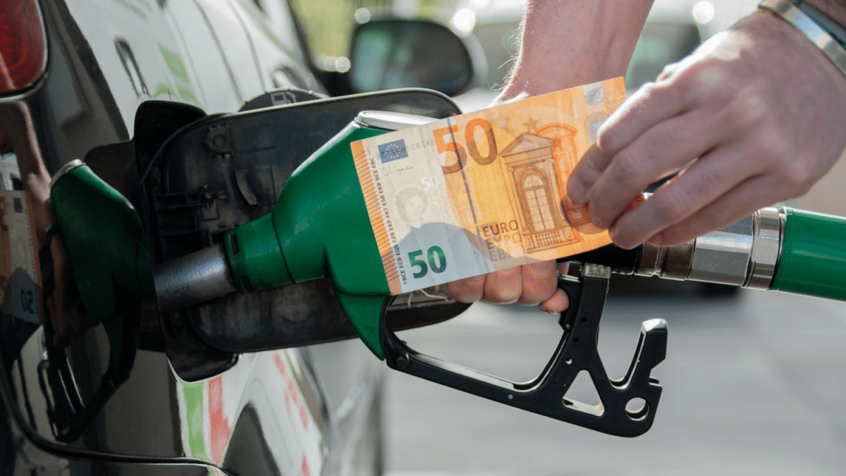 So viel zahlst du extra für Kraftstoff wegen des Konflikts im Nahen Osten